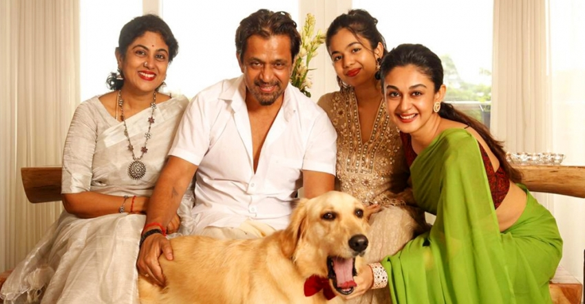 Arjun Sarja Family